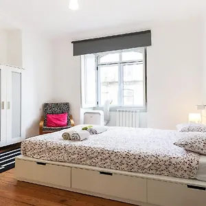 Silver Flower - Flat In Center 3* Lissabon